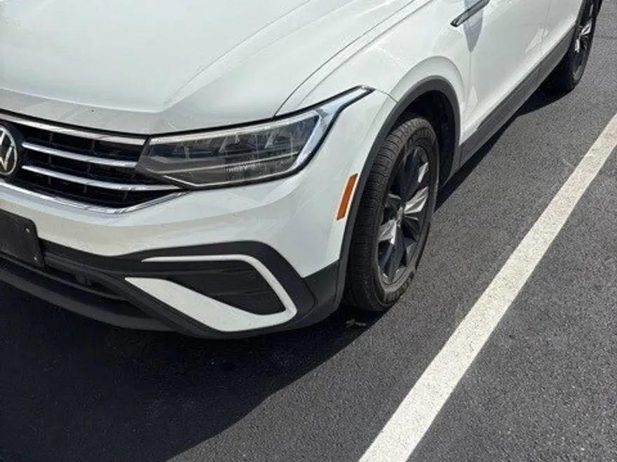 2024 Volkswagen Tiguan SE Wolfsburg Edition photo 1