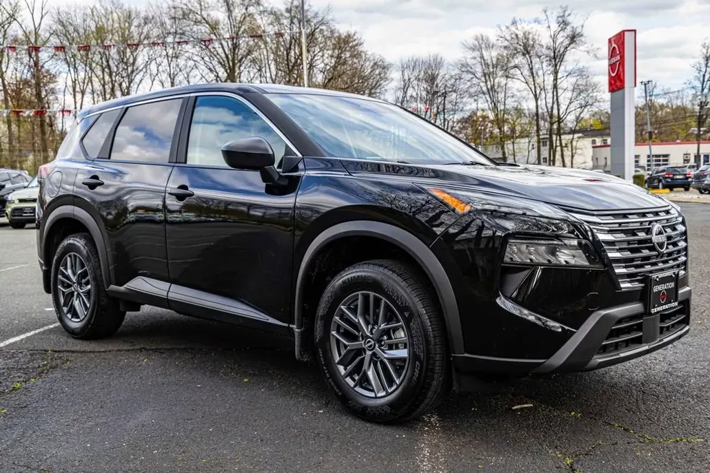 2024 Nissan Rogue S AWD photo 1