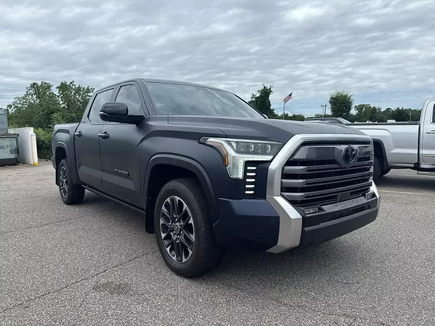 2024 Toyota Tundra Limited photo 1