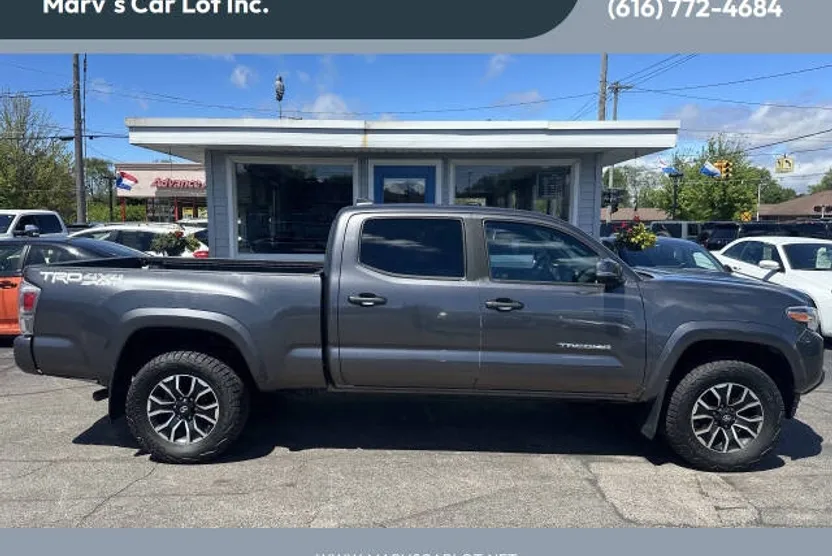 2020 Toyota Tacoma TRD Sport photo 1