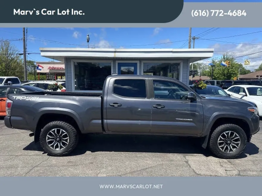2020 Toyota Tacoma TRD Sport photo 1