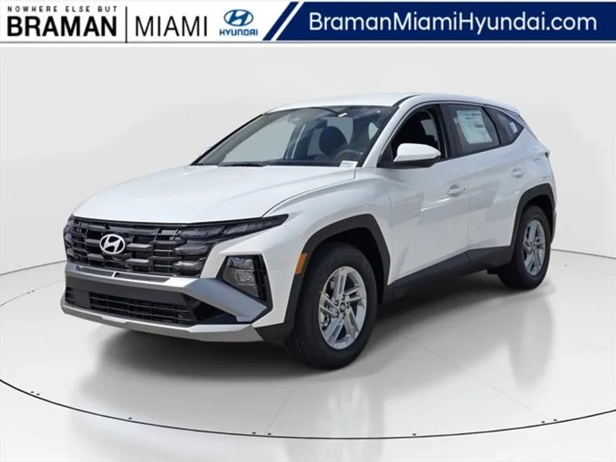 2025 Hyundai Tucson SE photo 1