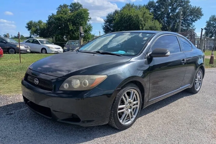2010 Scion tC Base photo 1