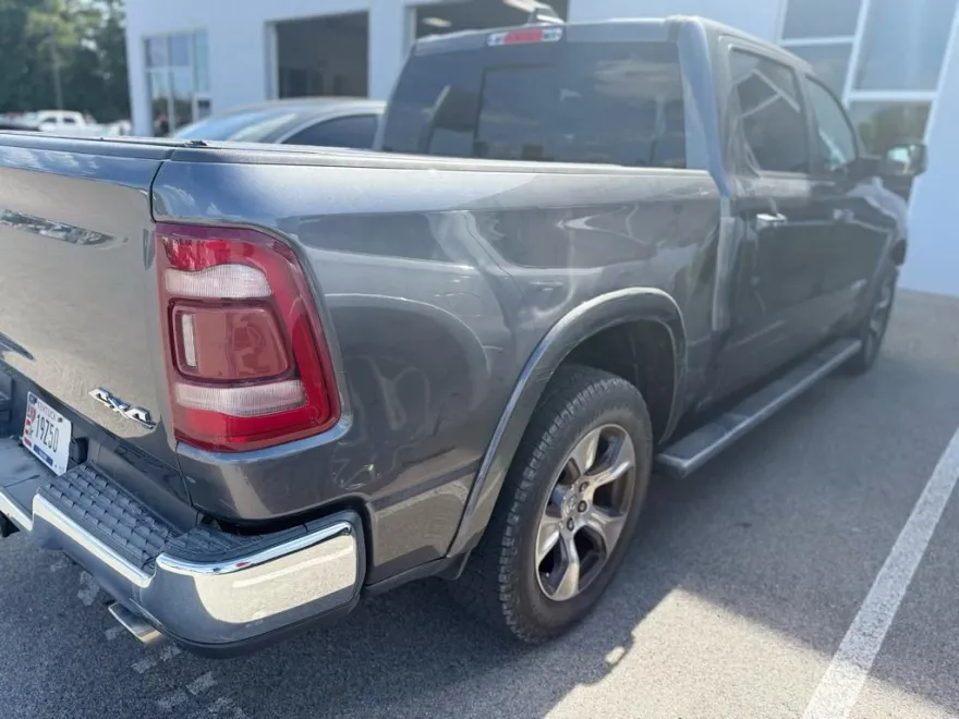 2019 Ram 1500 Laramie photo 1
