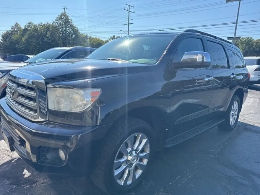 2012 Toyota Sequoia Platinum photo 1