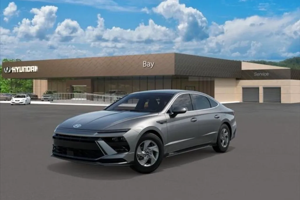 2025 Hyundai Sonata SE photo 1