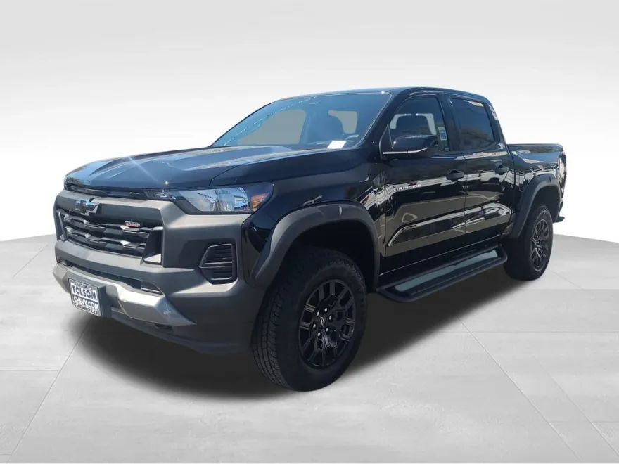 2026 Chevrolet Colorado Trail Boss photo 1