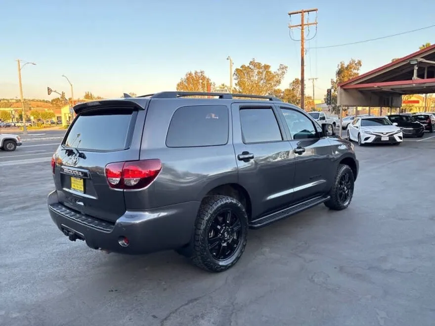 2019 Toyota Sequoia TRD Sport photo 1