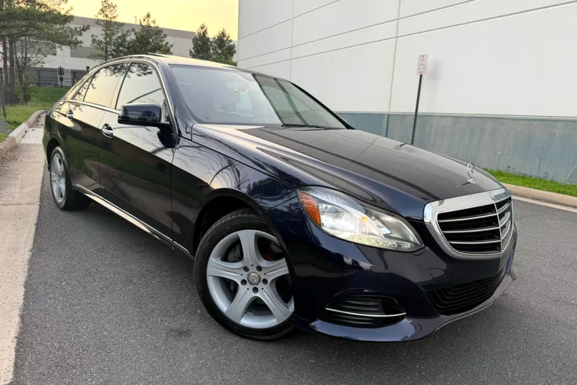 2015 Mercedes Benz E 350 Sport 4MATIC photo 1