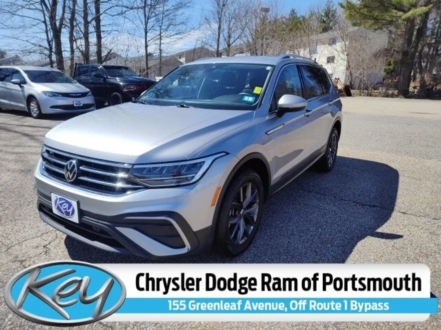 2022 Volkswagen Tiguan SE photo 1