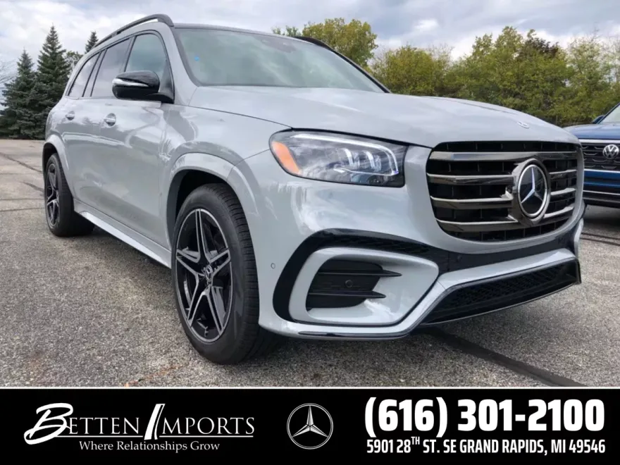 2026 Mercedes Benz GLS 450 4MATIC photo 1