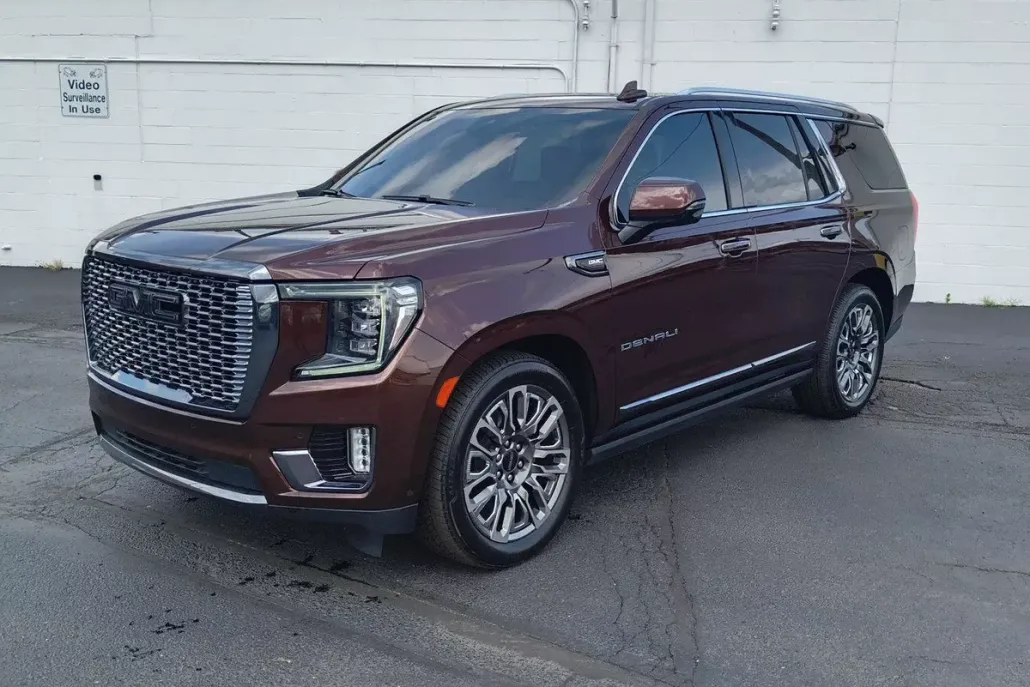 2023 Gmc Yukon Denali Ultimate photo 1