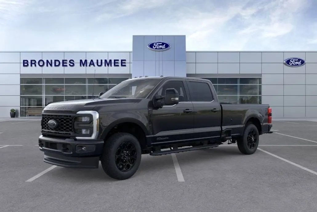 2025 Ford F-350 photo 1