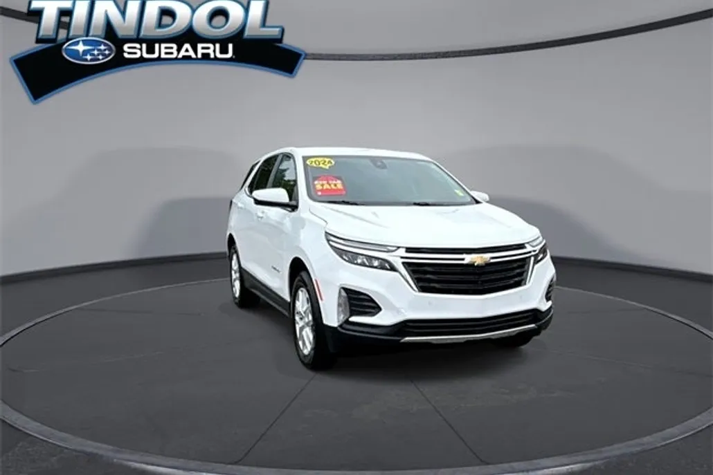 2024 Chevrolet Equinox LT photo 1
