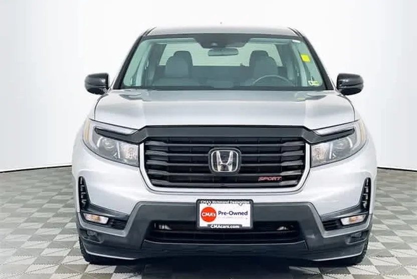 2023 Honda Ridgeline Sport photo 1