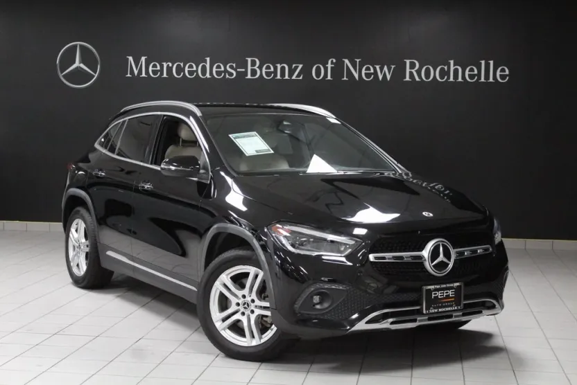 2021 Mercedes Benz GLA 250 4MATIC photo 1