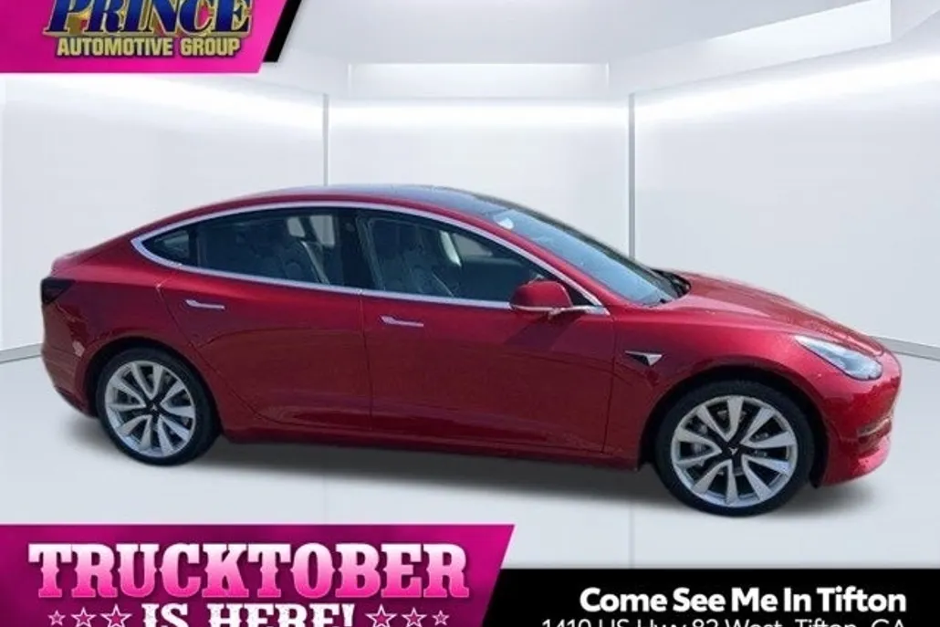 2018 Tesla Model 3 Long Range photo 1