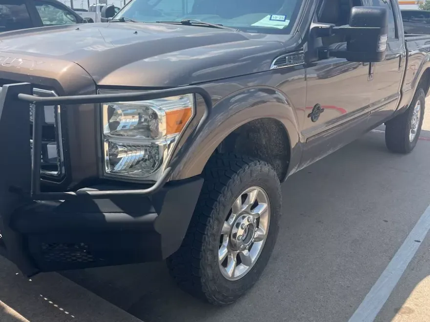2016 Ford F-250 Lariat photo 1