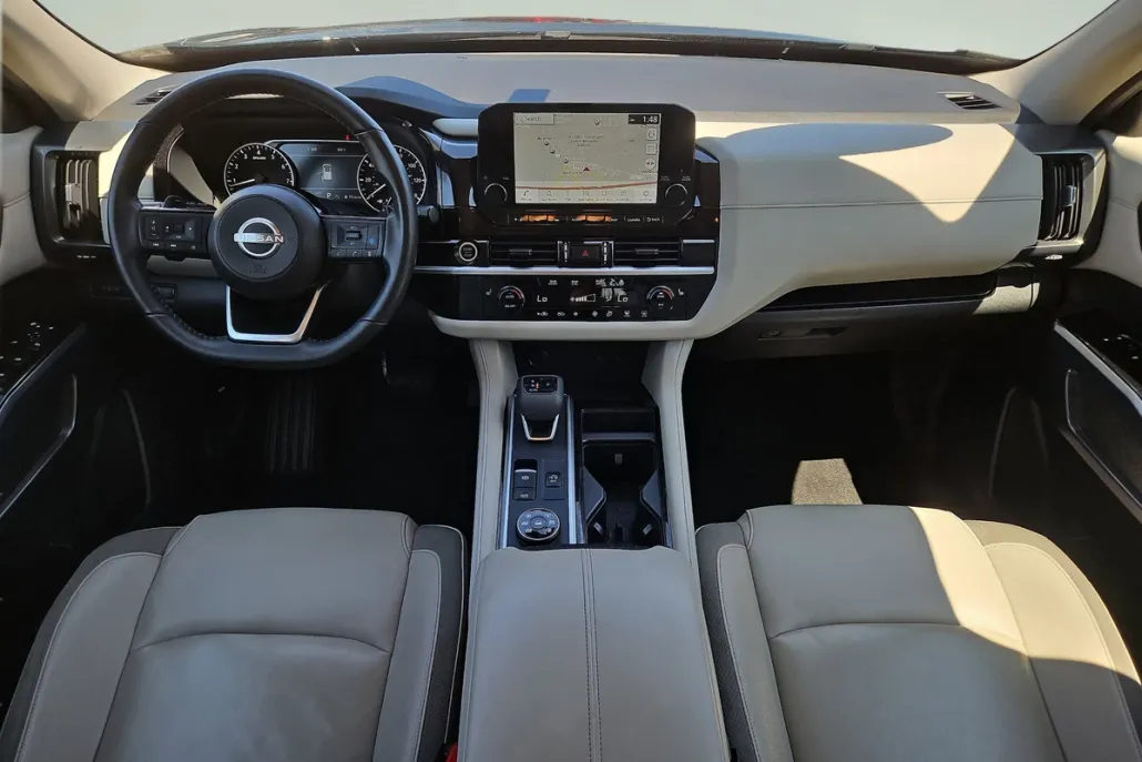 2022 Nissan Pathfinder SL photo 1