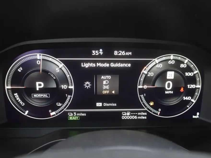 2025 Mitsubishi Outlander PHEV SE photo 35