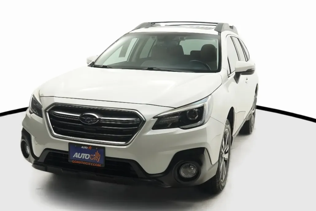 2019 Subaru Outback Limited photo 1
