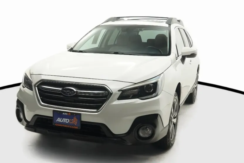 2019 Subaru Outback Limited photo 1