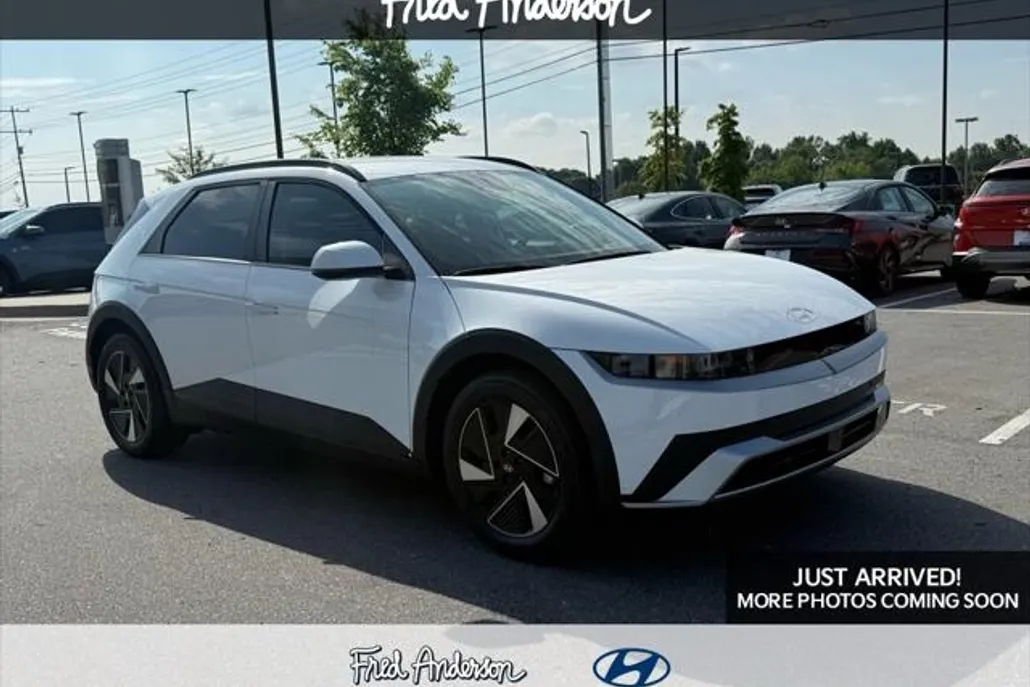 2025 Hyundai Ioniq 5 SEL photo 1
