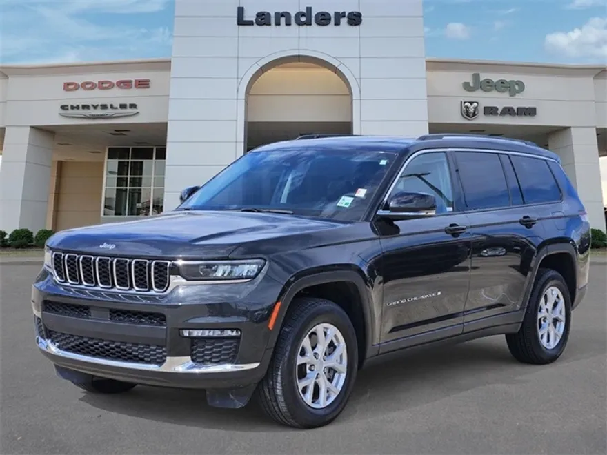 2023 Jeep Grand Cherokee Limited photo 1