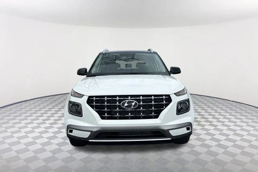 2026 Hyundai Venue SEL photo 1