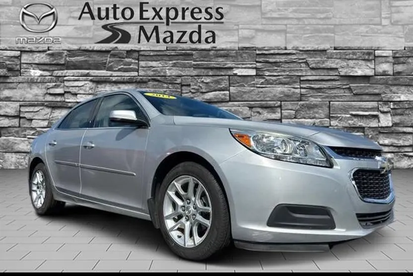 2014 Chevrolet Malibu 1LT photo 1