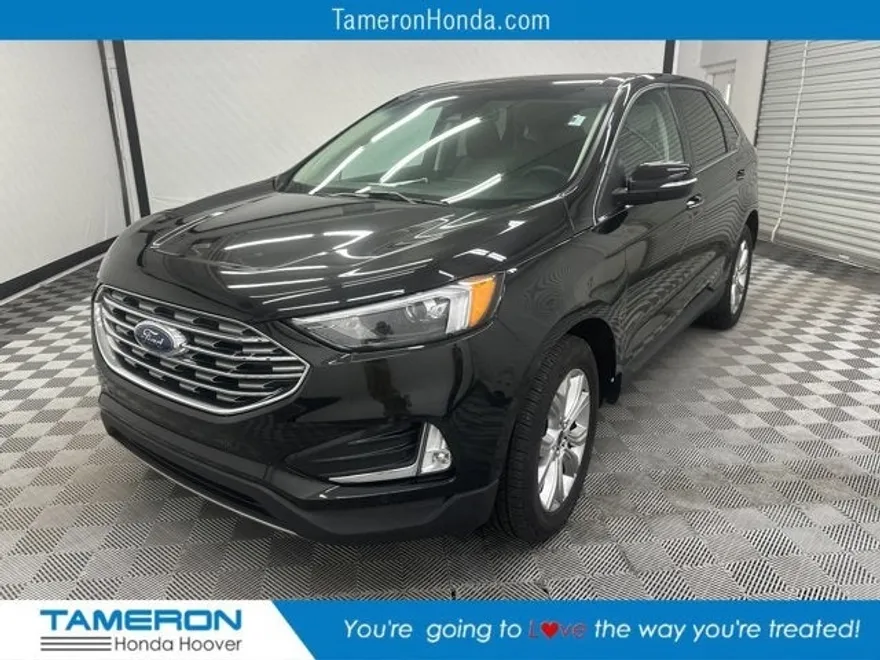 2023 Ford Edge Titanium photo 1