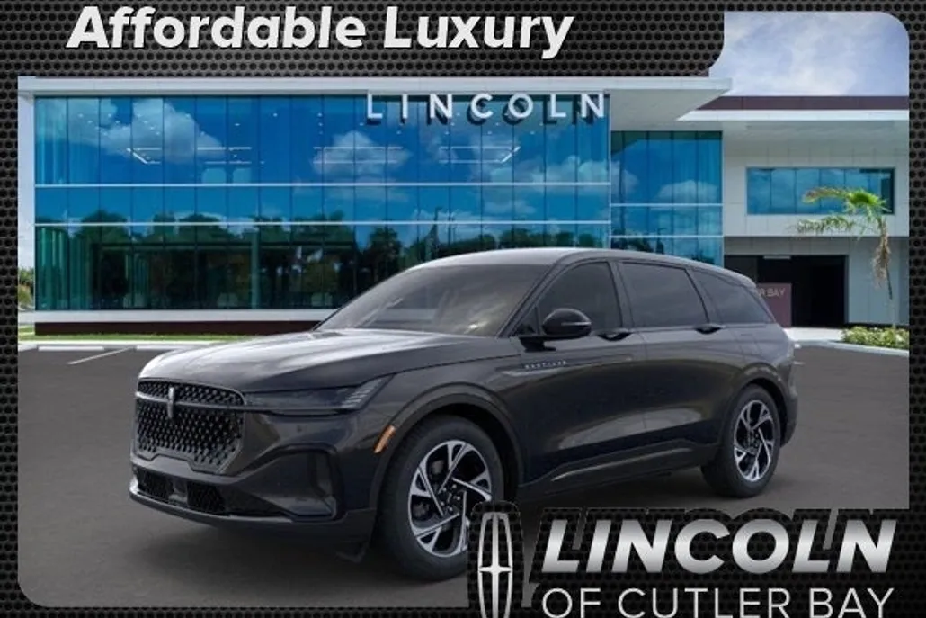 2025 Lincoln Nautilus Premiere photo 1
