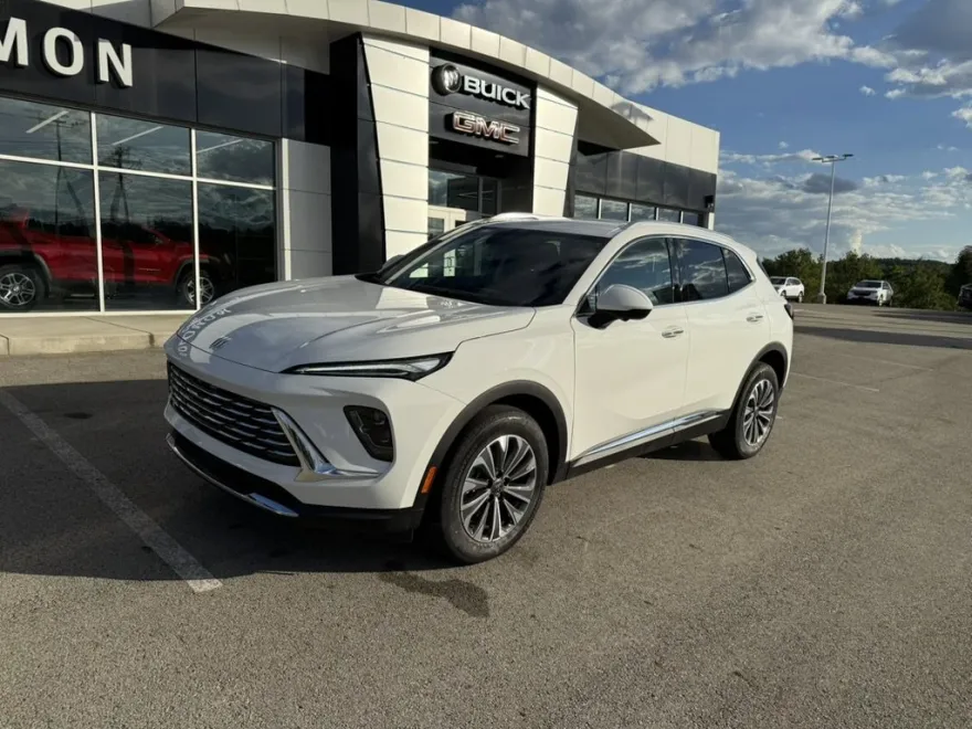 2025 Buick Envision Preferred photo 1
