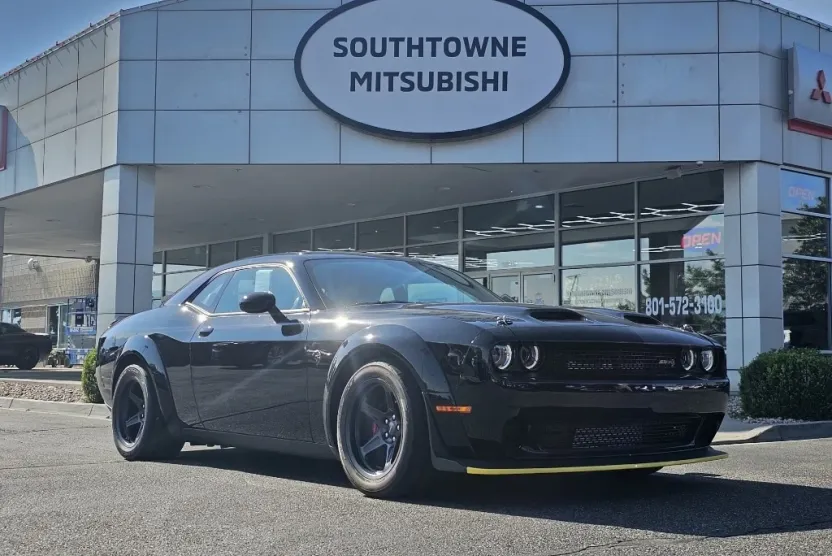 2022 Dodge Challenger SRT8 Hellcat photo 1