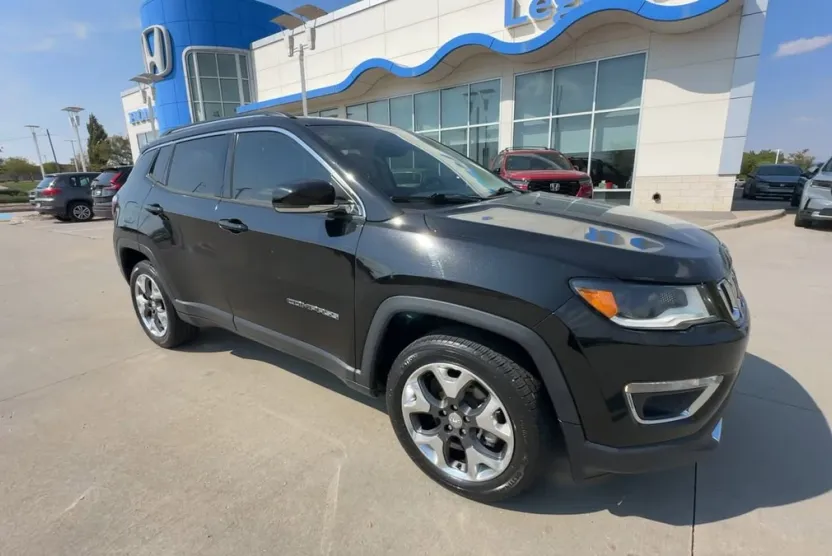 2018 Jeep Compass Limited photo 1