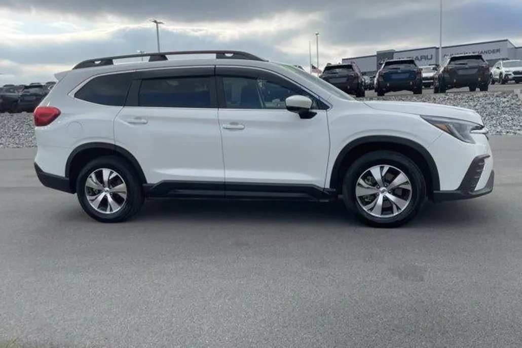 2024 Subaru Ascent Premium photo 1