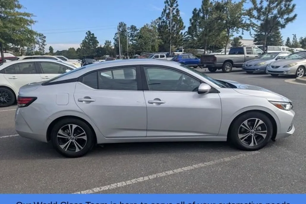 2021 Nissan Sentra SV photo 1
