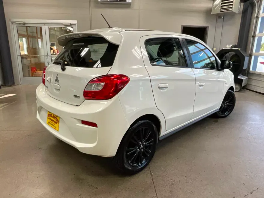 2020 Mitsubishi Mirage GT photo 1