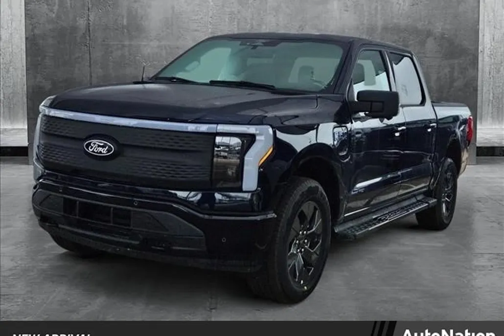 2025 Ford F-150 Lightning photo 1