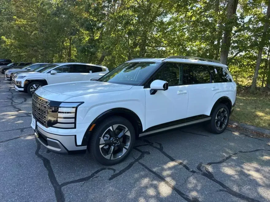 2026 Hyundai Palisade Limited photo 1