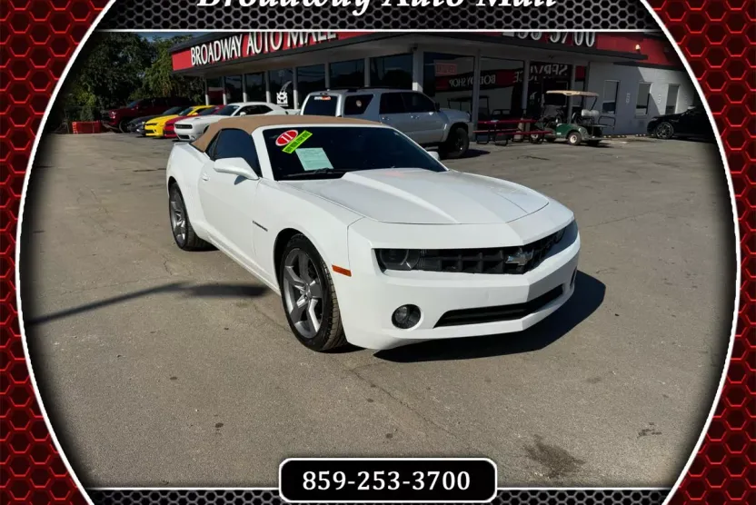 2011 Chevrolet Camaro 2LT photo 1