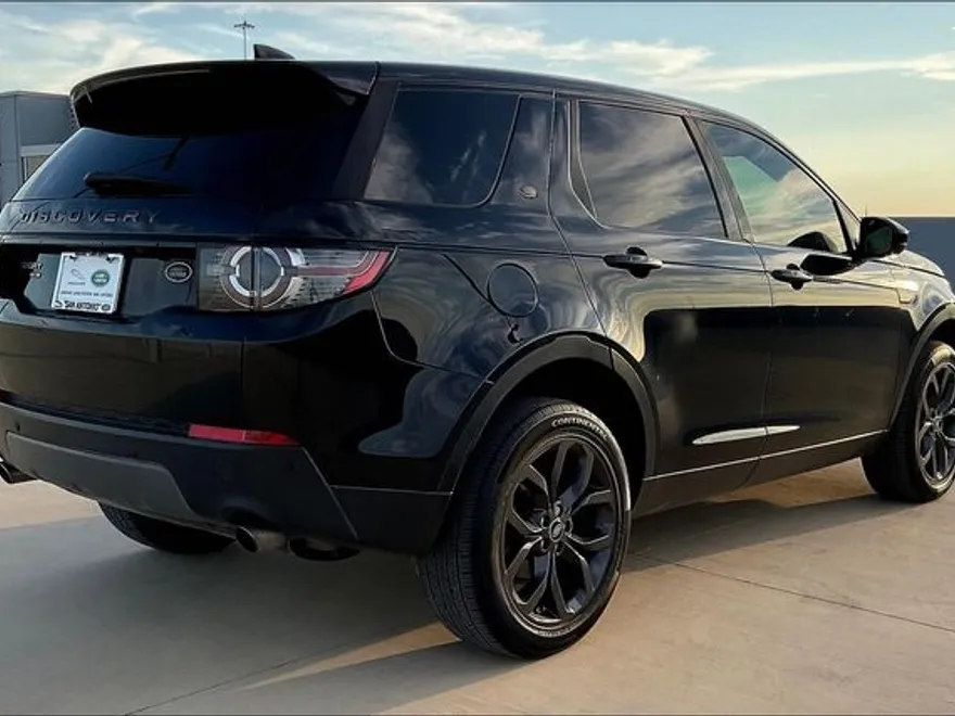 2019 Land Rover Discovery Sport HSE photo 1