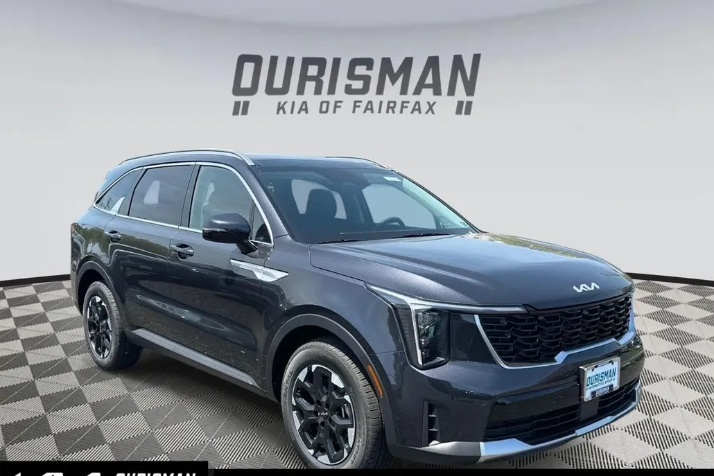 2025 Kia Sorento S photo 1