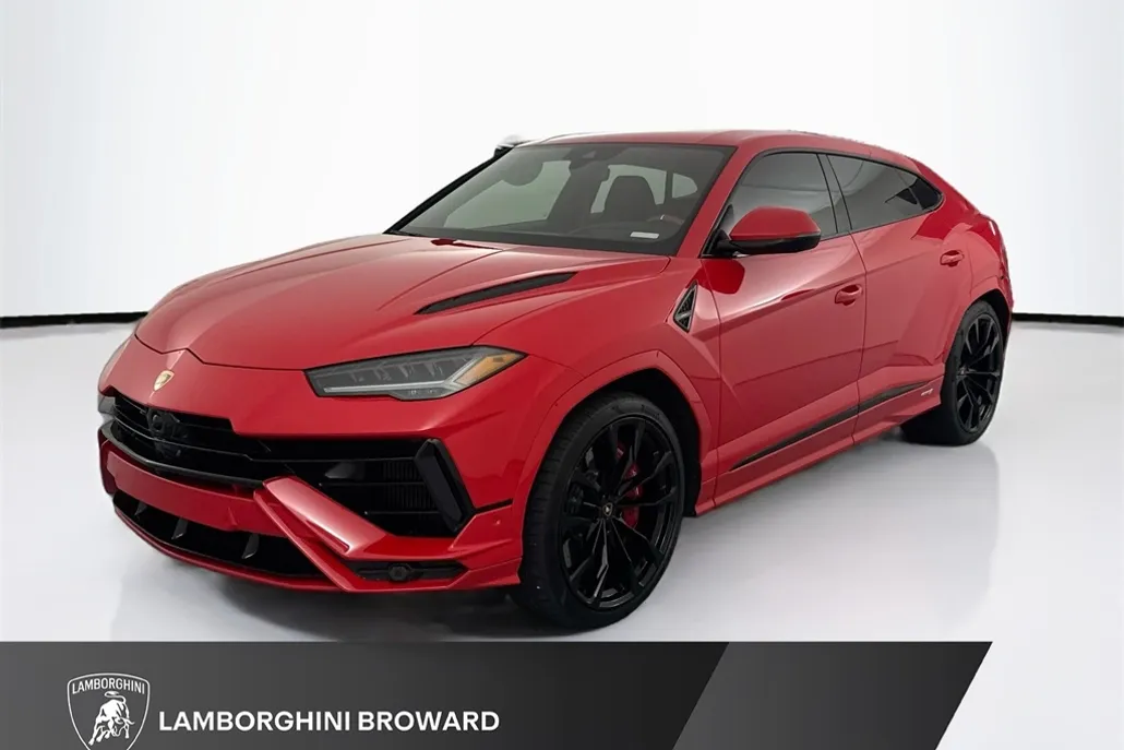 2024 Lamborghini Urus S photo 1