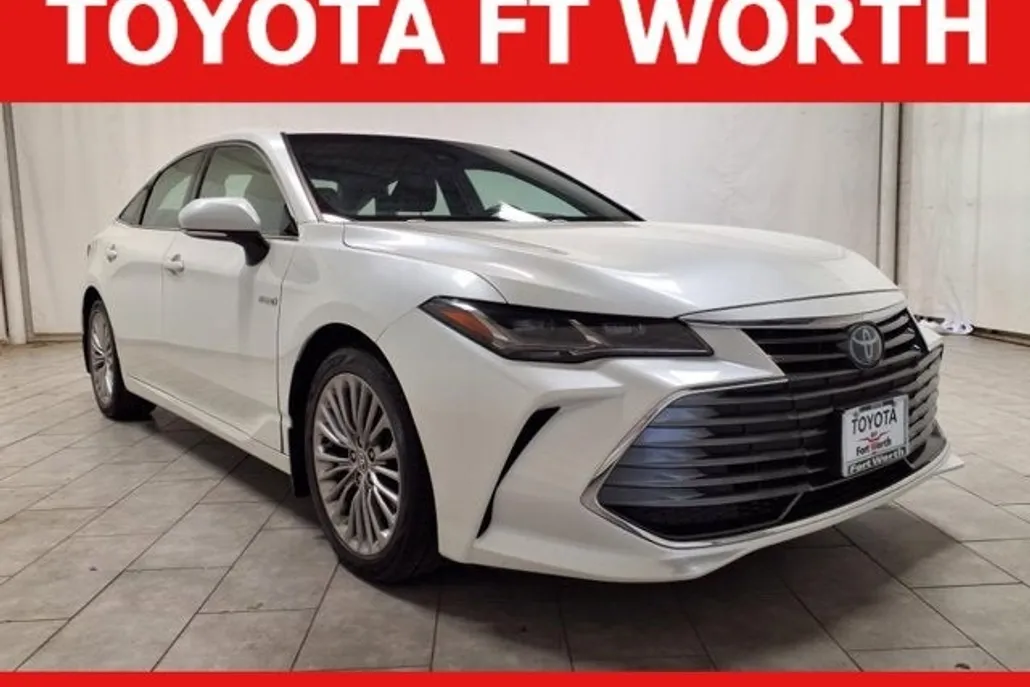 2021 Toyota Avalon Hybrid Limited photo 1