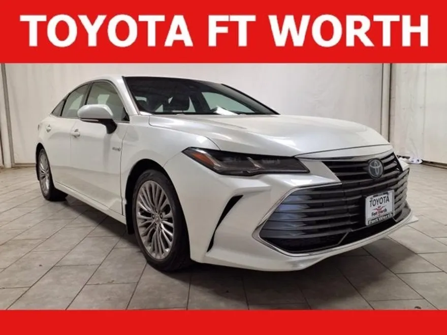2021 Toyota Avalon Hybrid Limited photo 1