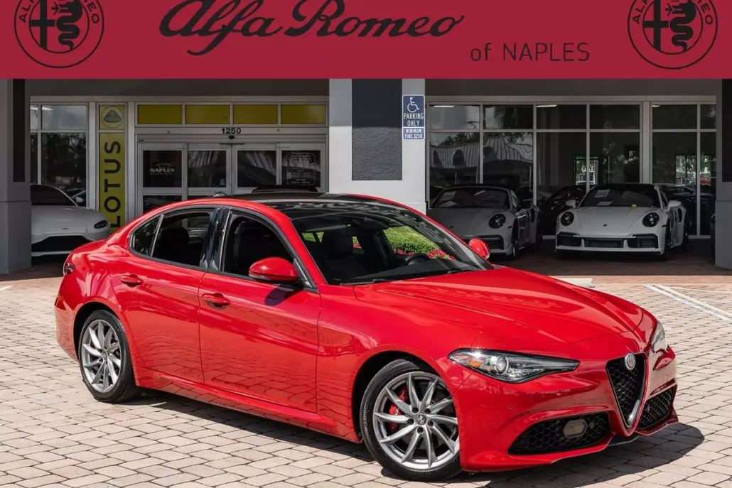 2023 Alfa Romeo Giulia SPRINT photo 1