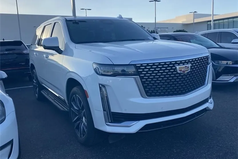 2022 Cadillac Escalade Luxury photo 1