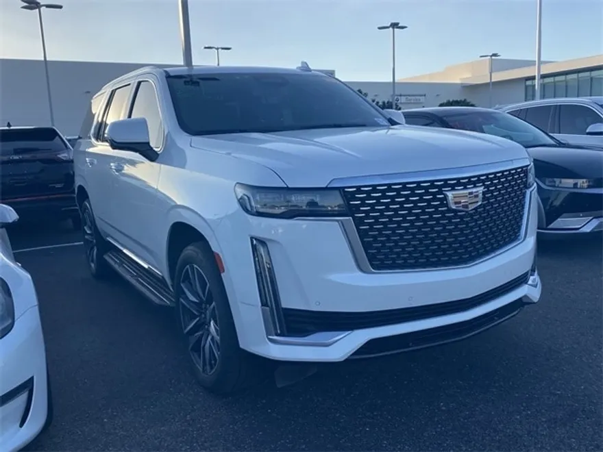 2022 Cadillac Escalade Luxury photo 1
