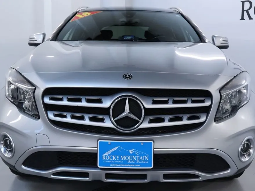 2018 Mercedes Benz GLA 250 photo 1